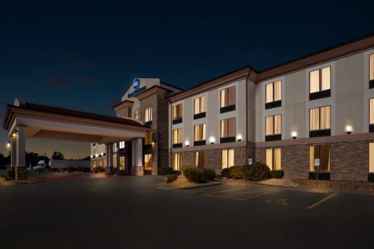The exterior of the Best Western St. Louis Airport North Hotel & Suites.
