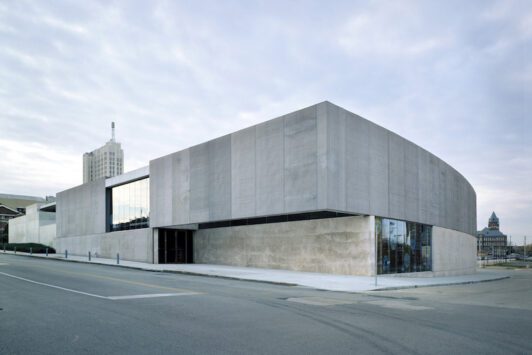 The exterior of the Contemporary Art Museum St. Louis.